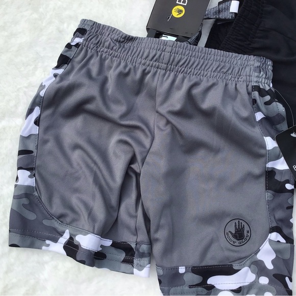 NWT Body Glove Boys 2T 2 pack of shorts. Black & camouflage - Picture 4 of 13